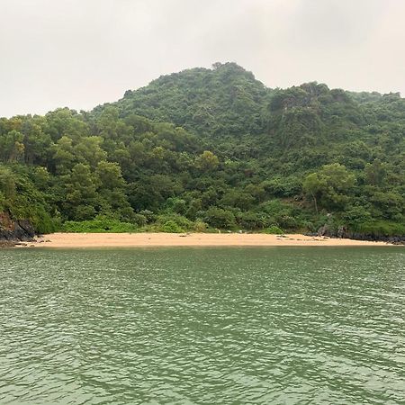 Ocean Beach Resort Cat Ba Island Екстер'єр фото