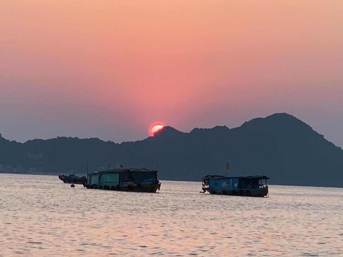 Ocean Beach Resort Cat Ba Island Екстер'єр фото