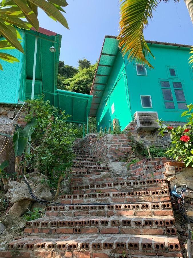 Ocean Beach Resort Cat Ba Island Екстер'єр фото