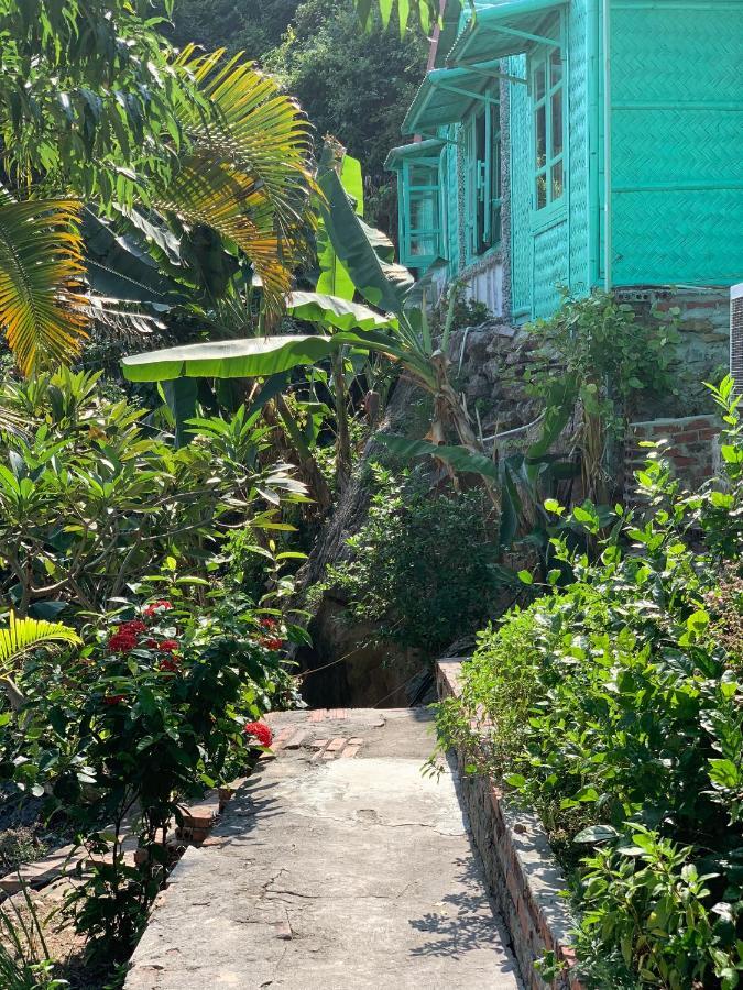 Ocean Beach Resort Cat Ba Island Екстер'єр фото