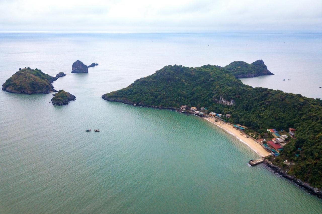 Ocean Beach Resort Cat Ba Island Екстер'єр фото