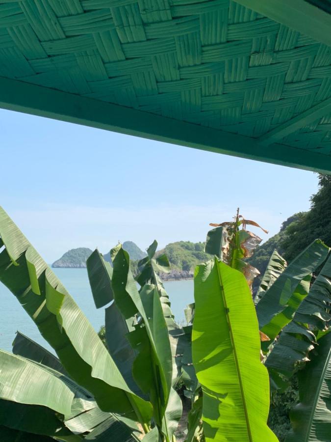 Ocean Beach Resort Cat Ba Island Екстер'єр фото