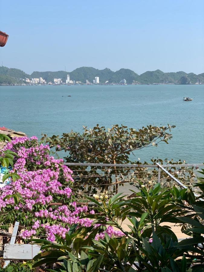 Ocean Beach Resort Cat Ba Island Екстер'єр фото